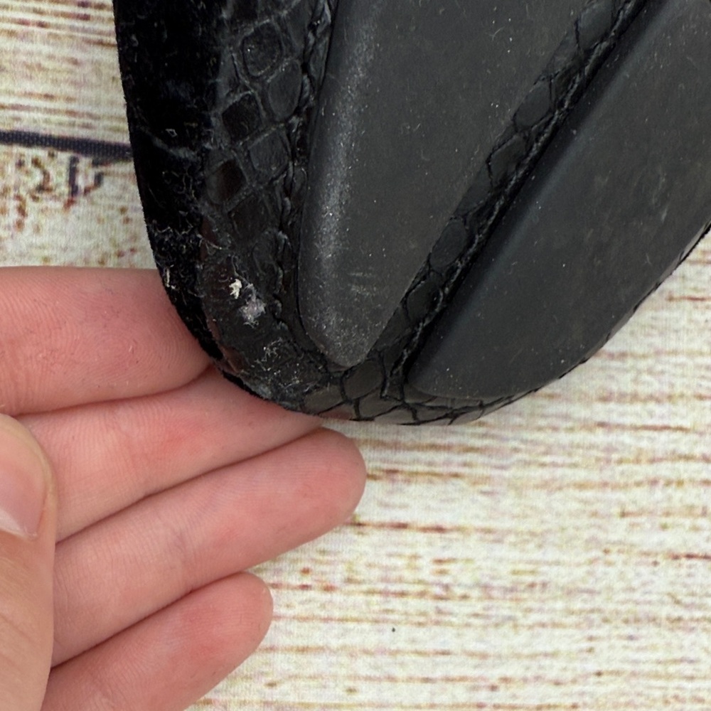 MICHAEL Michael Kors Black Flats with Gold Logo - Picture 5 of 5